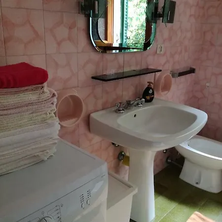Apartament Roby House *